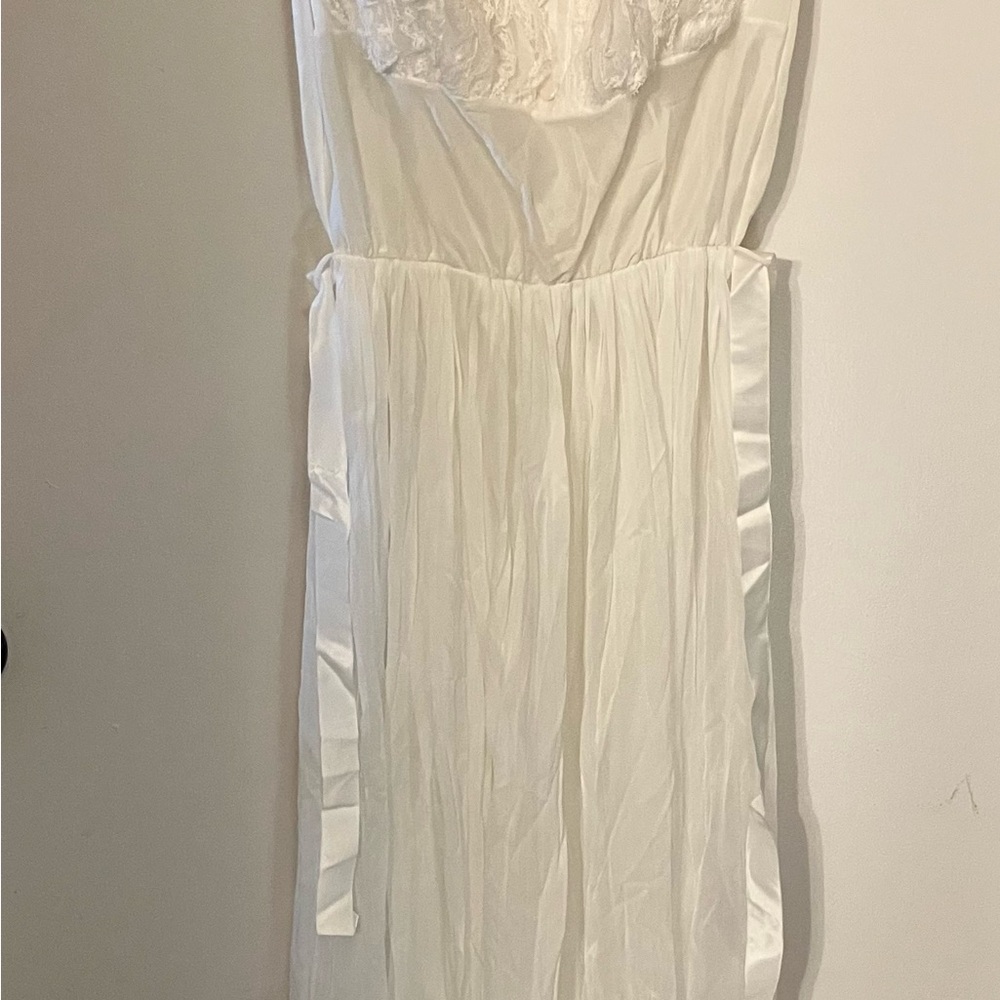 Elegant White Lace Dress